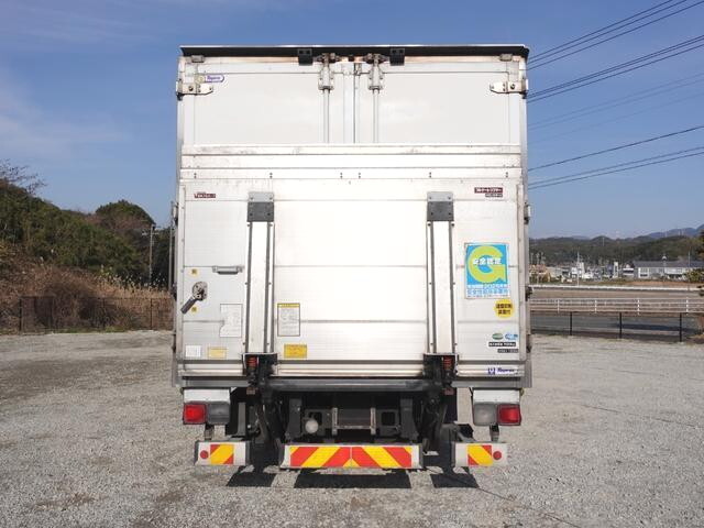 Forward Refrigerator & Freezer Truck_2