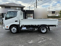 HINO Dutro Flat Body 2RG-XZU605M 2019 33,533km_7