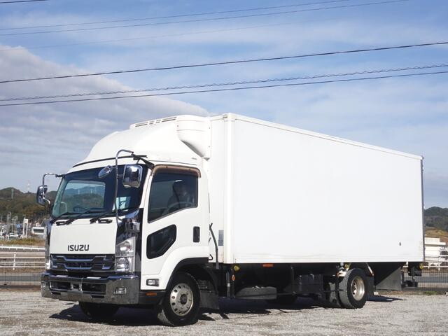 ISUZU Forward Refrigerator & Freezer Truck TKG-FRR90T2 2015 353,000km_1