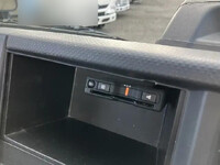 ISUZU Elf Flat Body 2RG-NHR88A 2020 124,498km_30