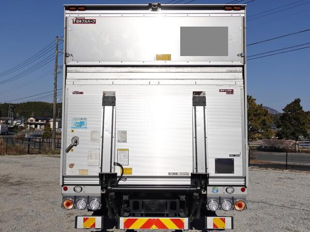 Forward Aluminum Van_2