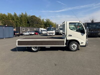 HINO Dutro Flat Body 2RG-XZC605M 2020 4,257km_8