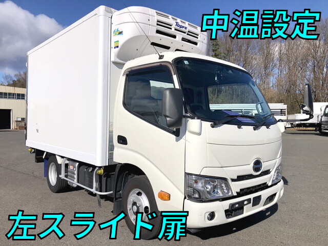 Dutro Refrigerator & Freezer Truck_1