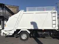 MITSUBISHI FUSO Canter Garbage Truck TKG-FEB90 2015 158,004km_6