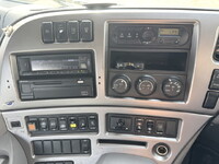 UD TRUCKS Quon Trailer Head QKG-GK6XAB 2016 397,388km_15