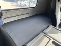 UD TRUCKS Quon Trailer Head QKG-GK6XAB 2016 397,388km_17