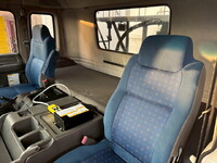 ISUZU Giga Container Carrier Truck QKG-CYM77A 2015 160,000km_36