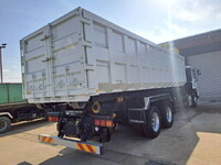 ISUZU Giga Container Carrier Truck QKG-CYM77A 2015 160,000km_8