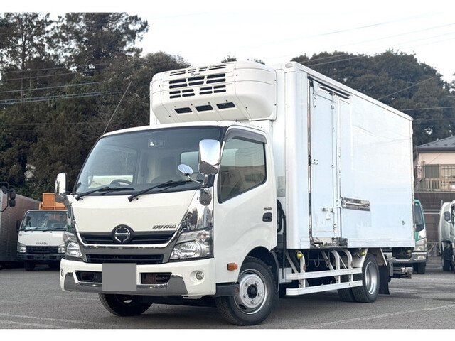 HINO Dutro Refrigerator & Freezer Truck TKG-XZU710M 2015 79,829km