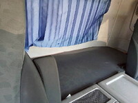 UD TRUCKS Quon Trailer Head QPG-GK5XAB 2015 477,095km_28