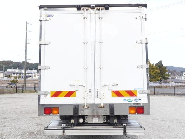 Condor Refrigerator & Freezer Truck_2