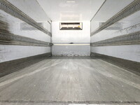 ISUZU Forward Refrigerator & Freezer Truck 2PG-FRR90S2 2020 613,000km_12