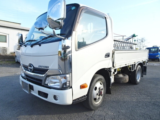 HINO Dutro Flat Body TKG-XZU675M 2017 168,000km_1