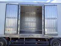 ISUZU Giga Refrigerator & Freezer Truck QKG-CYJ77BA 2017 573,000km_10