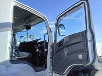 ISUZU Giga Refrigerator & Freezer Truck QKG-CYJ77BA 2017 573,000km_37