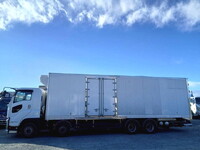 ISUZU Giga Refrigerator & Freezer Truck QKG-CYJ77BA 2017 573,000km_5