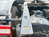 UD TRUCKS Quon Trailer Head QPG-GK5XAB 2016 586,000km_9