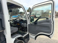 HINO Dutro Aluminum Wing TKG-XZU710M 2015 389,000km_17