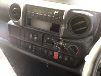 HINO Dutro Double Cab Dump SKG-XZU605M 2011 43,384km_27