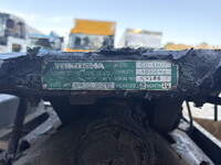 UD TRUCKS Quon Trailer Head QKG-GK6XAD 2012 720,000km_15