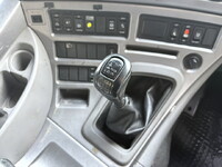 UD TRUCKS Quon Trailer Head QKG-GK6XAD 2012 720,000km_26