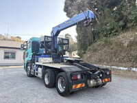 UD TRUCKS Quon Trailer Head QKG-GK6XAD 2012 720,000km_2