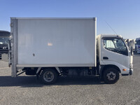 HINO Dutro Panel Van TPG-XZU655M 2018 142,037km_6
