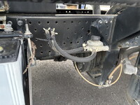 ISUZU Elf Vacuum Truck PDG-NPR75N 2011 130,938km_25