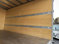 ISUZU Elf Aluminum Van TRG-NPR85AN 2018 68,221km_18