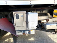 ISUZU Elf Aluminum Van TRG-NMR85AN 2015 289,069km_25