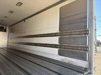 ISUZU Giga Refrigerator & Freezer Truck QKG-CYJ77A 2013 572,000km_10