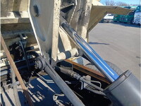 ISUZU Forward Garbage Truck TKG-FRR90S2 2017 182,100km_11