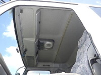 ISUZU Giga Garbage Truck KL-CYM73Q3 2002 157,231km_23