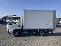 TOYOTA Toyoace Panel Van TKG-XZC605 2018 142,037km_5