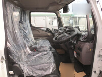MITSUBISHI FUSO Canter Double Cab 2RG-FBA20 2025 428km_11