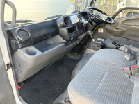 HINO Dutro Panel Van TPG-XZU655M 2018 289,664km_32