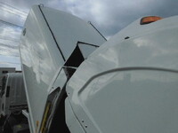 ISUZU Elf Garbage Truck BKG-NMR85AN 2010 172,551km_17