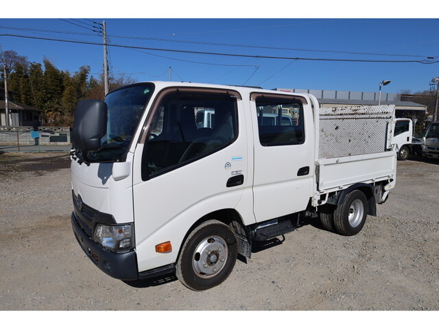 HINO Dutro Double Cab TPG-XZU605M 2018 86,243km