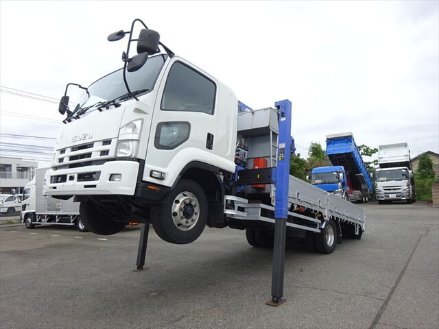 ISUZU Forward Self Loader (With 5 Steps Of Cranes) LKG-FTR90T2 2011 388,499km