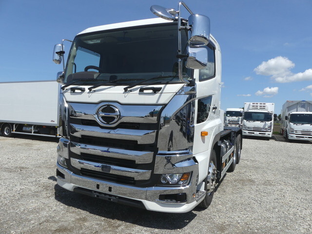 Profia Trailer Head_1