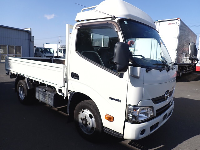 HINO Dutro Flat Body TPG-XZU605M 2019 114,100km