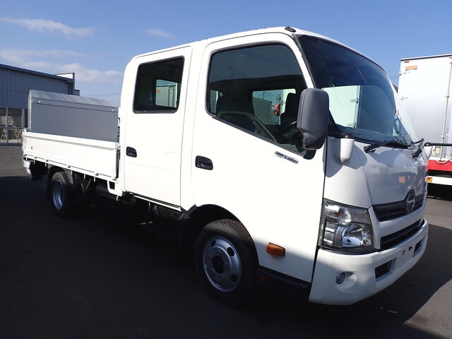 HINO Dutro Double Cab TKG-XZU710M 2015 87,600km