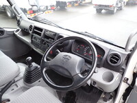HINO Dutro Double Cab TKG-XZU710M 2015 87,600km_24