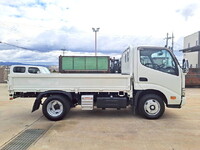 HINO Dutro Flat Body 2RG-XZU605M 2020 112,100km_7