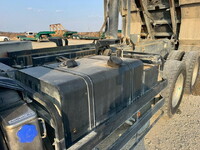 UD TRUCKS Quon Dump LDG-CW5XL 2011 457,877km_31