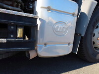 UD TRUCKS Quon Trailer Head QKG-GK6XAB 2015 360,000km_10