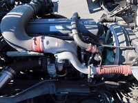 UD TRUCKS Quon Trailer Head QKG-GK6XAB 2015 360,000km_12