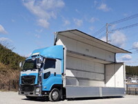 ISUZU Giga Aluminum Wing QPG-CYJ77B 2017 810,000km_1