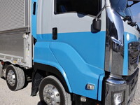 ISUZU Giga Aluminum Wing QPG-CYJ77B 2017 810,000km_5