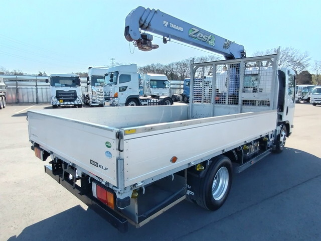 Elf Truck (With 4 Steps Of Cranes)_2